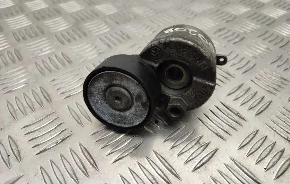 Volkswagen Transporter - Caravelle T6 Generator/alternator belt tensioner 04L145299B