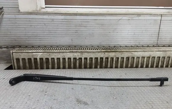 Citroen C5 Front wiper blade arm 071956