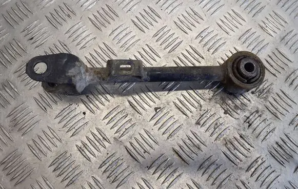 Honda CR-V Rear control arm