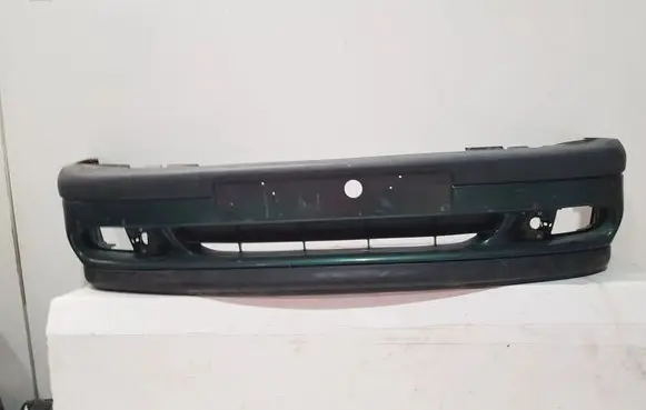 Renault Laguna I Front bumper 7700818801