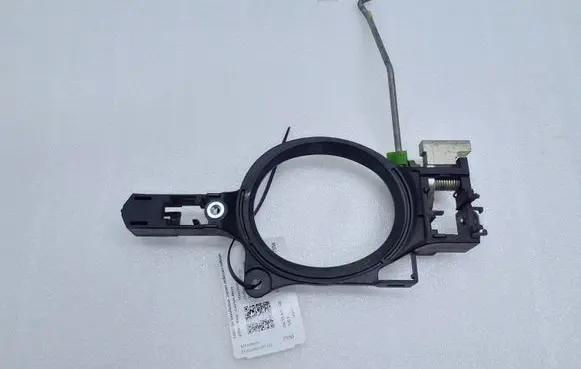 Rear door exterior handle/bracket