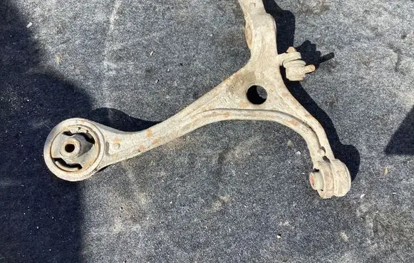 Honda Accord Front lower control arm/wishbone