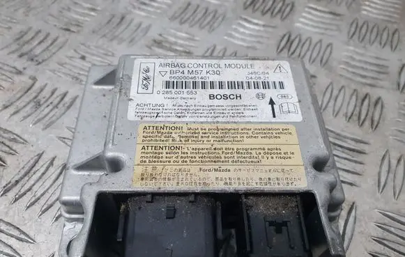 Mazda 3 I Airbag control unit/module BP4M57K30 0285001553