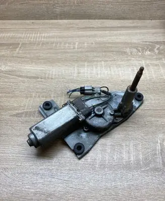 Mitsubishi Pajero Rear window wiper motor MR388052 8492001932