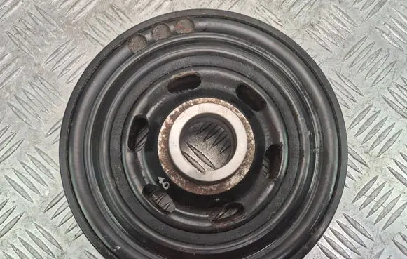 Mercedes-Benz C W204 Crankshaft pulley A6110300503