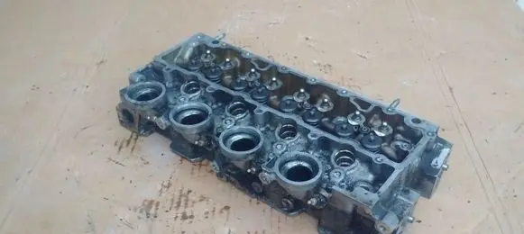 Ford Fiesta Engine head B1266999