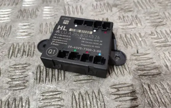 Mercedes-Benz C W204 Door control unit/module A2048704526