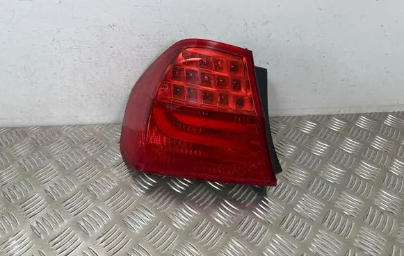 BMW 3 E90 E91 Rear/tail lights 7289425