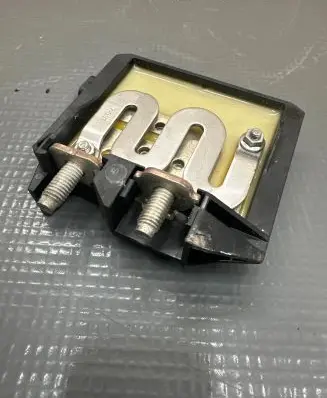 Mercedes-Benz E W238 Battery relay fuse A0009061505 1110055 0806170439