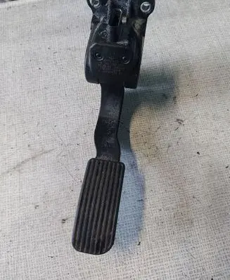 Mercedes-Benz Sprinter W906 Accelerator throttle pedal A4473000200