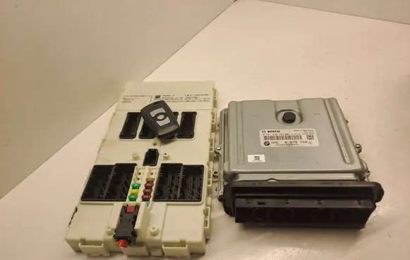 BMW 4 F32 F33 Engine ECU kit and lock set 0281030983 8579748 030395029