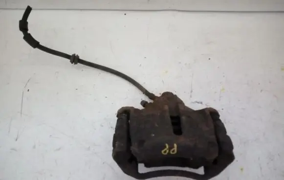 Ford Mondeo Mk III Front brake caliper