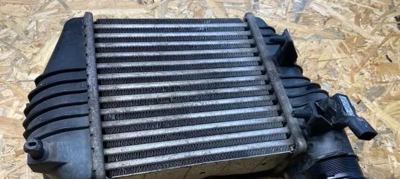Audi A6 S6 C6 4F Intercooler radiator 4F0145805AC 0281002401