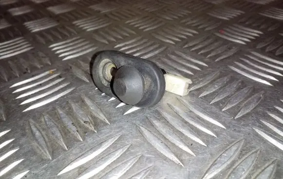 Toyota Corolla Verso E121 Rear door sensor 