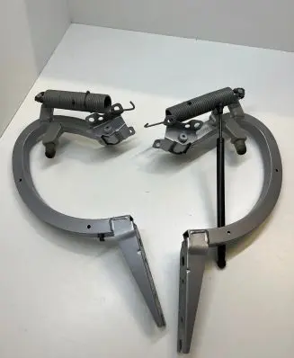 Audi A4 S4 B9 Tailgate/trunk/boot hinge 8W5827305A