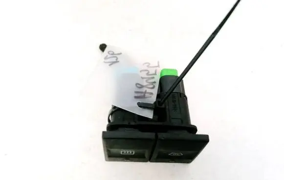 Ford Mondeo Mk III Windscreen/window heater switch D3L0A