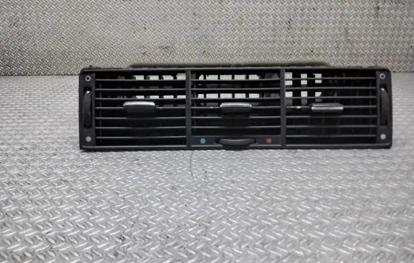 Audi A8 S8 D2 4D Dash center air vent grill