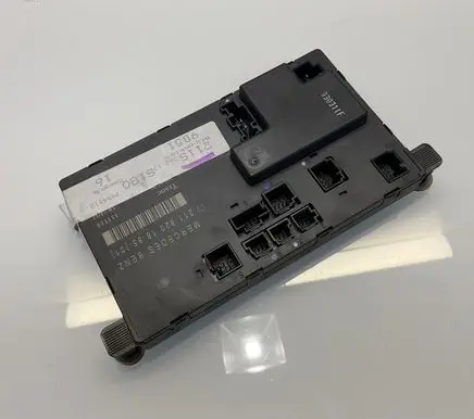 Mercedes-Benz E W211 Door control unit/module 2118201685 355556 7554512