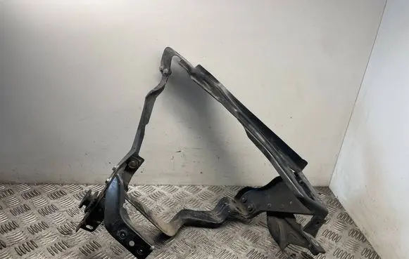 Mercedes-Benz C W204 Headlight/headlamp mounting bracket A2046201291