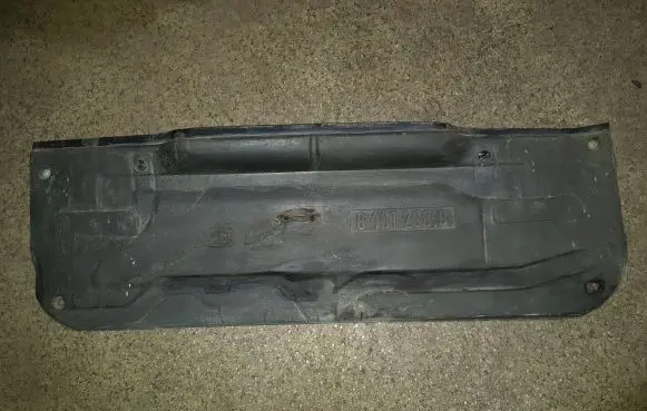 BMW 5 E34 Other engine bay part 8101238