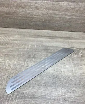Land Rover Discovery 3 - LR3 Foot area side trim EBN500041