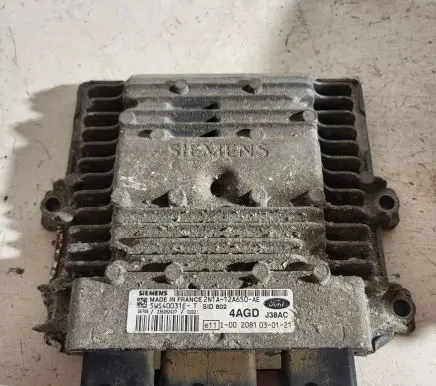 Ford Fiesta Engine control unit/module 2N1A12A650AE 5WS40031ET 4AGD