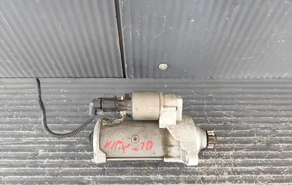 Skoda Octavia Mk4 Starter motor 02E911022C