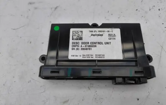 Tesla Model S Door control unit/module 100310100C