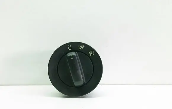 BMW 5 E39 Light switch 8363683