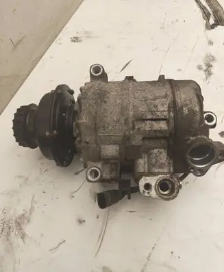 Volkswagen Touareg I Air conditioning (A/C) compressor (pump) 7H0820805H