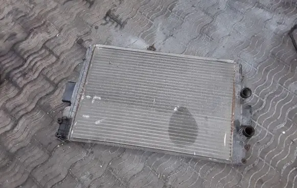 Iveco Daily 35 - 40.10 Coolant radiator NOCODE