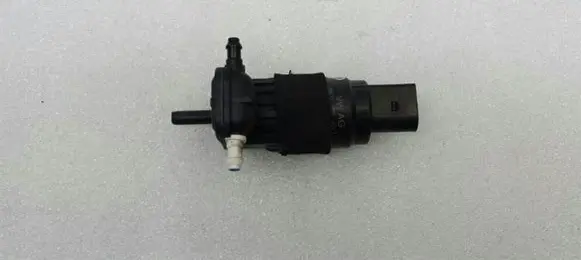 Audi Q5 SQ5 Windscreen/windshield washer pump 8K9955647