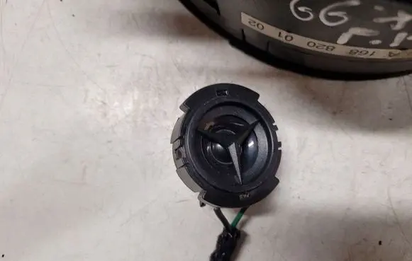 Mercedes-Benz A W168 Front door speaker 1688200102