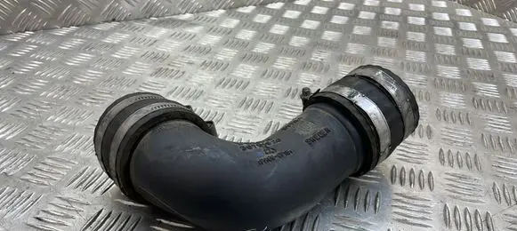 Volvo XC90 Intercooler hose/pipe 30751920