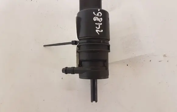 BMW 3 F30 F35 F31 Windscreen/windshield washer pump 730258901