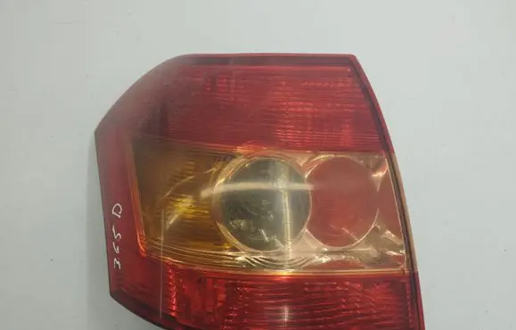 Toyota Corolla E120 E130 Rear/tail lights 8155002301