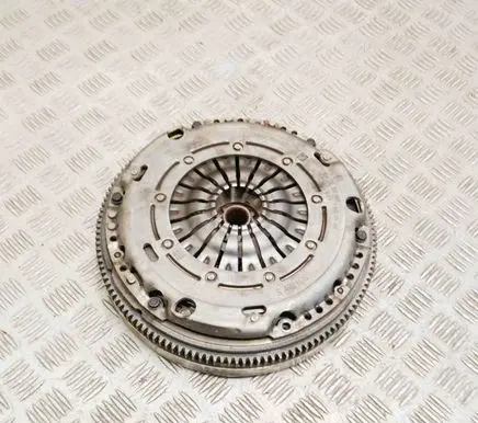 Volkswagen Golf VII Clutch set kit 181878007428 05E105266B
