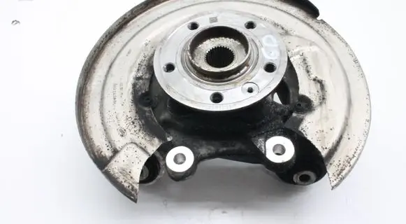 Land Rover Range Rover Sport L461 Rear wheel hub M8E22C028BA M9R32C300AC