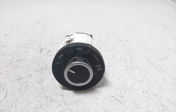 Volkswagen Touareg I Differential lock switch 7L6941435K