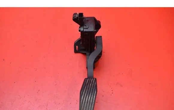 Opel Meriva A Accelerator throttle pedal 93335443