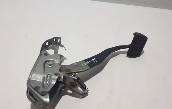 Toyota C-HR I Brake pedal 47110F4090