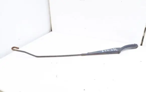 Citroen Berlingo Front wiper blade arm 96210147