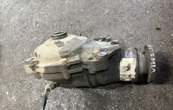 BMW X1 E84 Front differential 7583773