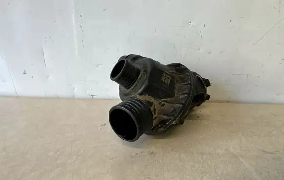 BMW 4 F32 F33 Thermostat 7598865