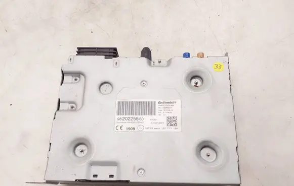 Peugeot 3008 II Radio/CD/DVD/GPS head unit 9820225580