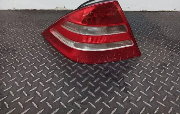 Mercedes-Benz S W220 Rear/tail lights A2208200164