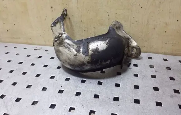 Nissan NV400 Heat shield in engine bay 8200871784