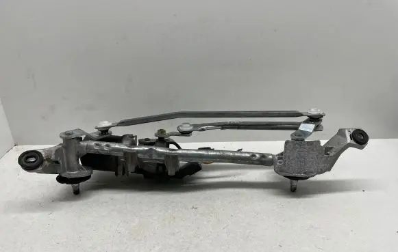 Nissan Note (E11) Front wiper linkage and motor 53630147