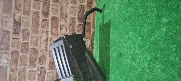 Volkswagen Golf VI Air filter box cover 