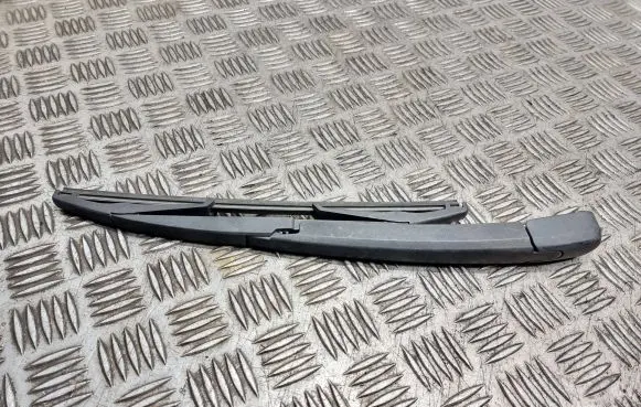 Toyota Avensis T250 Rear wiper blade 